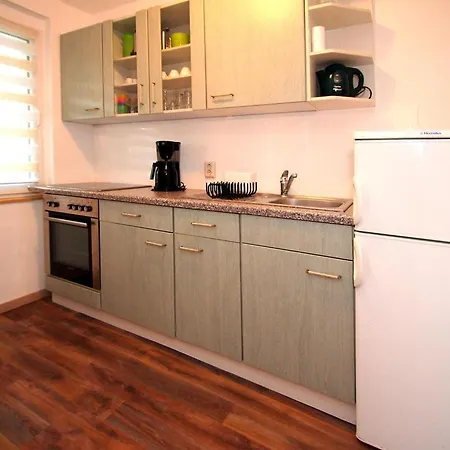 Дом отдыха Bungalow, Senftenberg, Cleaning Included *